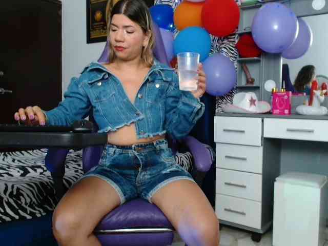 hot-sexy-bunny webcam