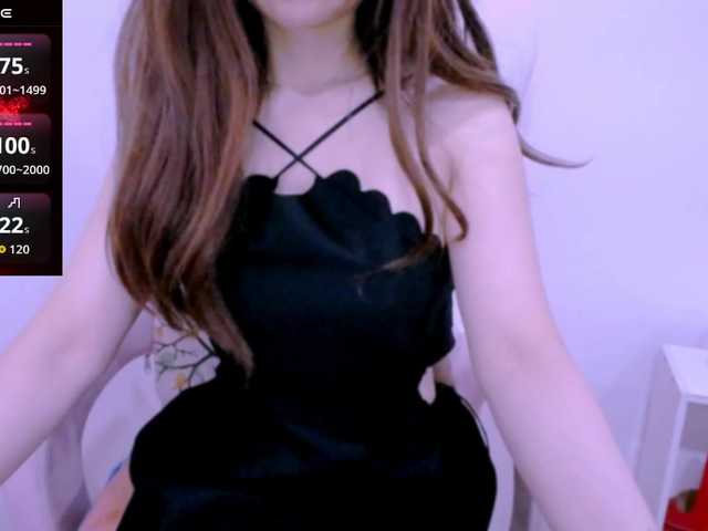 Cheriana live webcam show