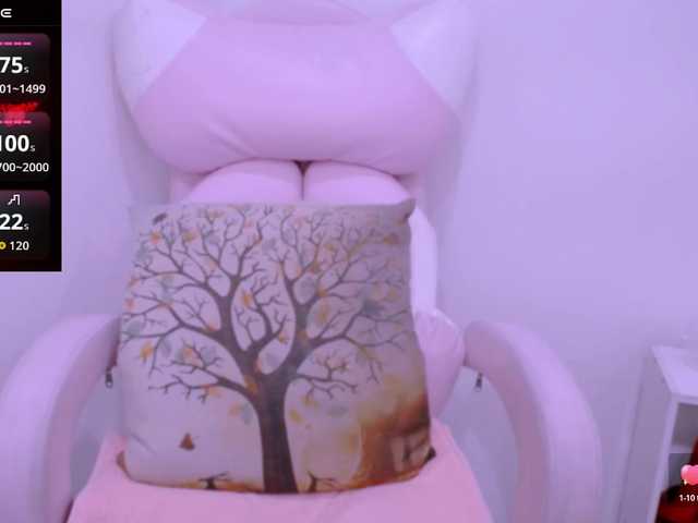 Cheriana live cam on BongaCams