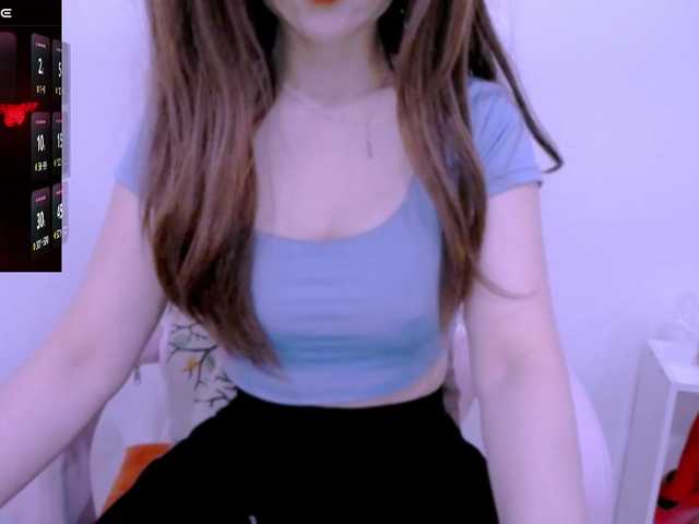le modèle Cheriana est en webcam porno dans un show sur le site bongacams, il possède les tags suivants: Asian,Redhead,Trimmed