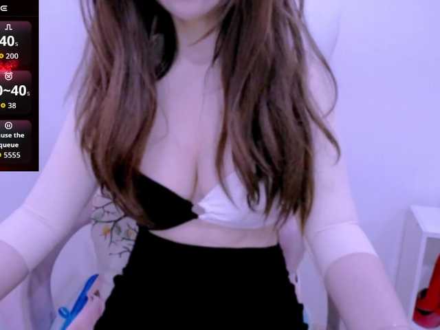 Cheriana — live female cam