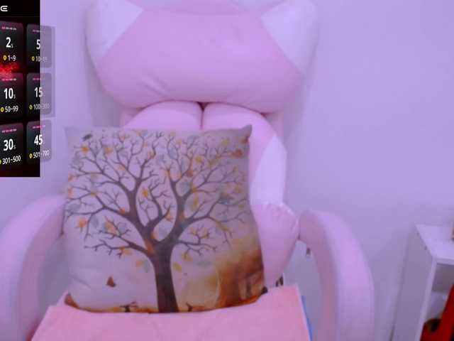Cheriana live cam on BongaCams