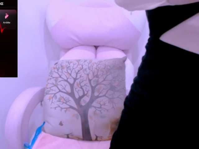 Cheriana live cam on BongaCams