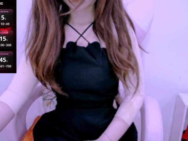 Cheriana live cam on BongaCams