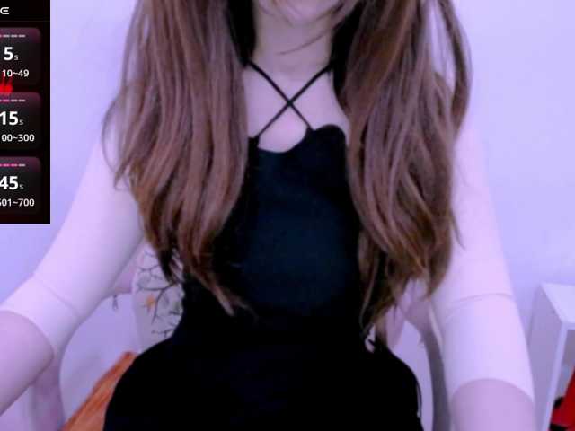 Cheriana live cam on BongaCams
