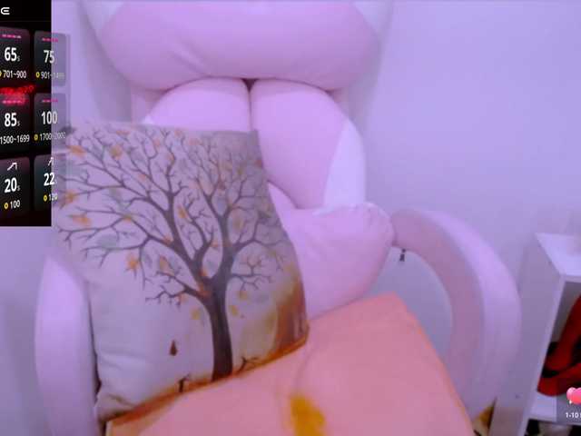 Cheriana live cam on BongaCams