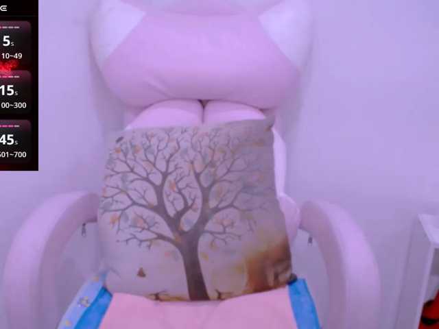 Cheriana live cam on BongaCams