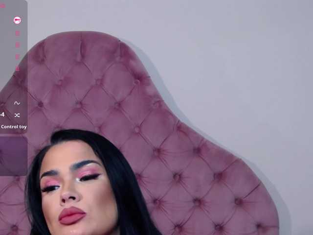 Margosha-yours live cam on BongaCams