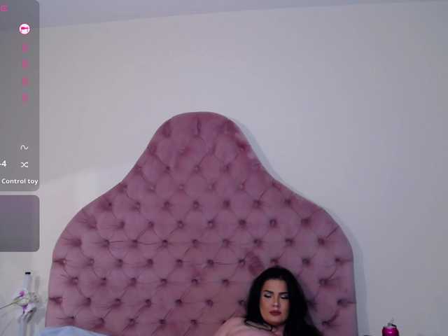 Margosha-yours live cam on BongaCams