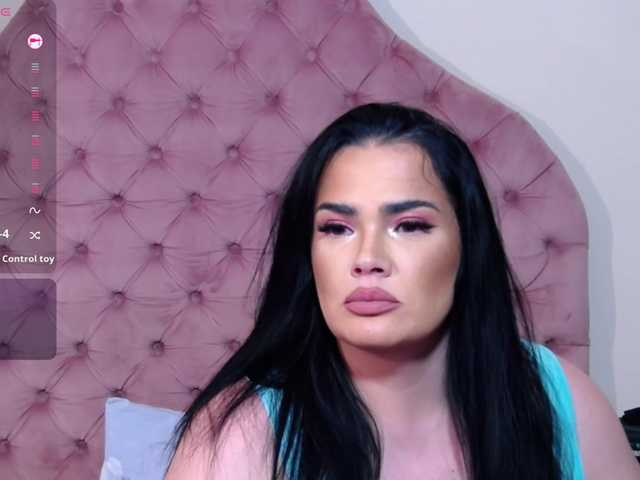 Margosha-yours live cam on BongaCams