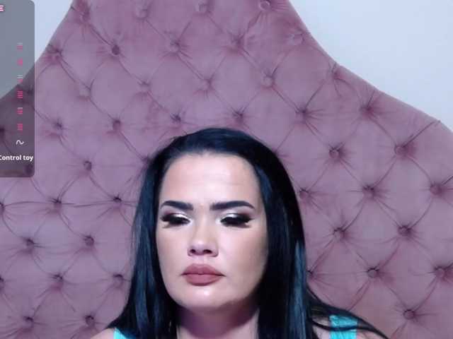Margosha-yours live cam on BongaCams