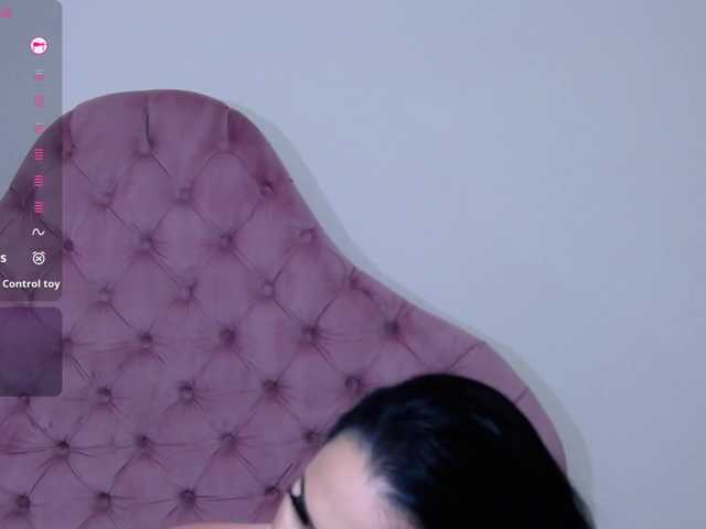 Margosha-yours live cam on BongaCams