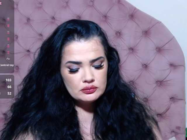 Margosha-yours live cam on BongaCams