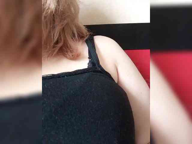 Sweet_Symphony webcam