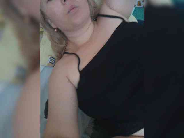 Sweet_Symphony webcam