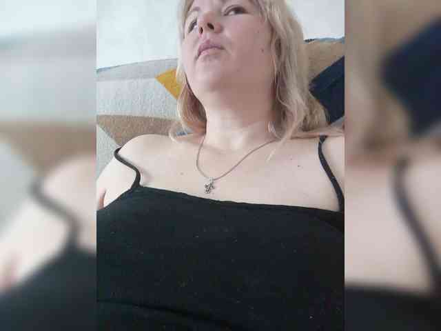 Sweet_Symphony webcam