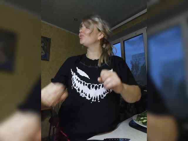 Sweet_Symphony webcam