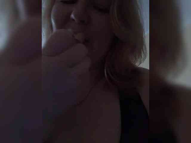 Sweet_Symphony webcam