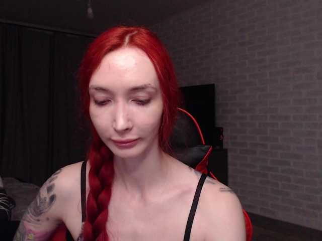 Natali-Sweet live cam on BongaCams
