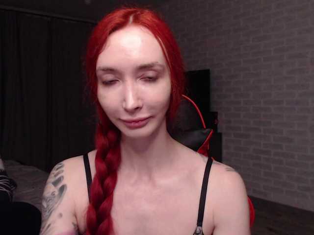 Natali-Sweet live cam on BongaCams