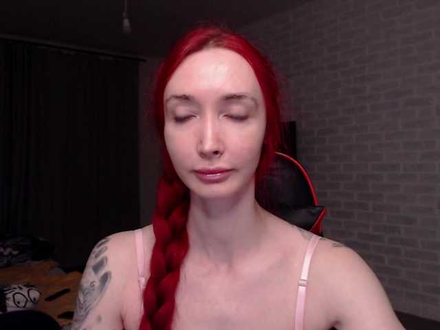 Natali-Sweet live cam on BongaCams