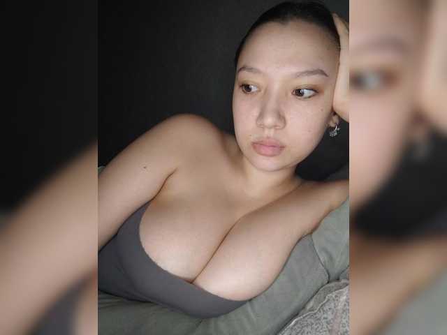 Arina979797 live cam on BongaCams