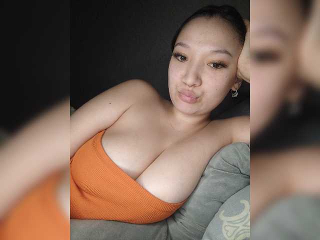 Arina979797 live cam on BongaCams