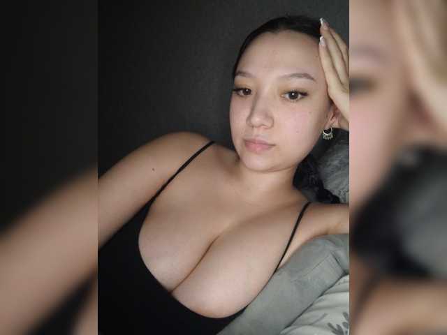 Arina979797 live cam on BongaCams