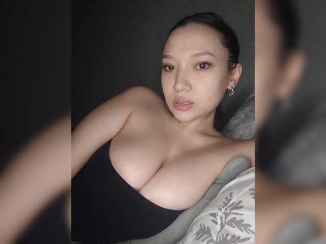 Arina979797 live cam on BongaCams