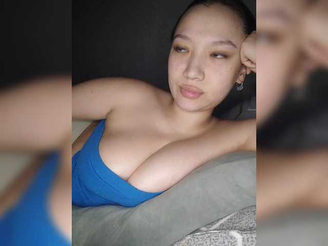 Arina979797 live cam on BongaCams