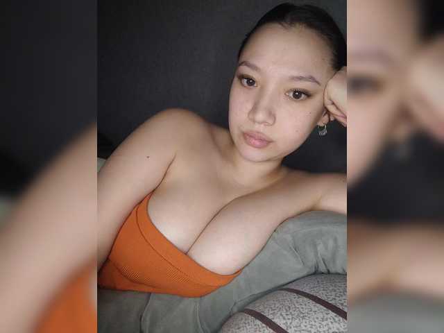 Arina979797 live cam on BongaCams