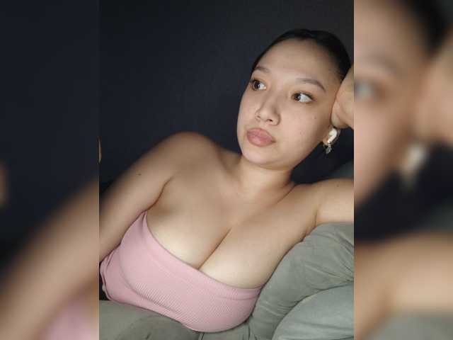 Arina979797 live cam on BongaCams