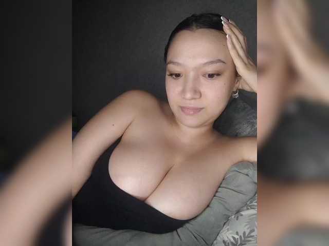 Arina979797 live cam on BongaCams