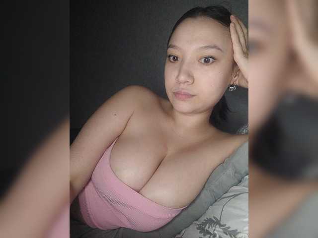 Arina979797 live cam on BongaCams