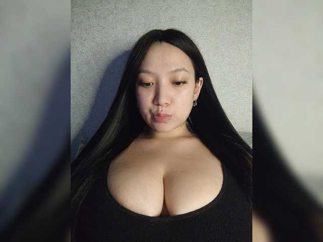 le modèle Goldlove1 est en webcam porno dans un show sur le site bongacams, il possède les tags suivants: Asian,Brunette,Shaved