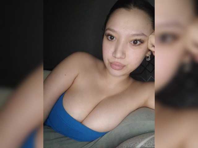 Arina979797 live cam on BongaCams