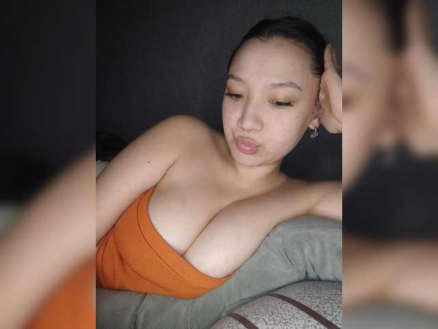Arina979797 live cam on BongaCams