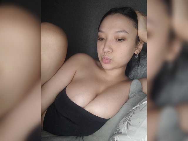 Arina979797 live cam on BongaCams