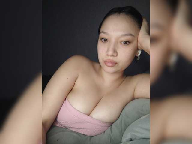 Arina979797 live cam on BongaCams