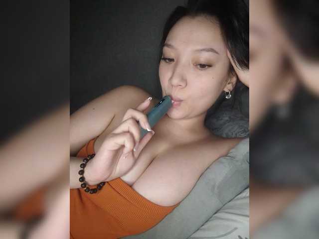 Arina979797 live cam on BongaCams