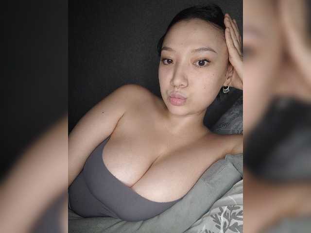 Arina979797 live cam on BongaCams