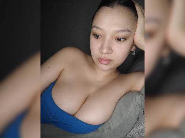 Arina979797 live cam on BongaCams
