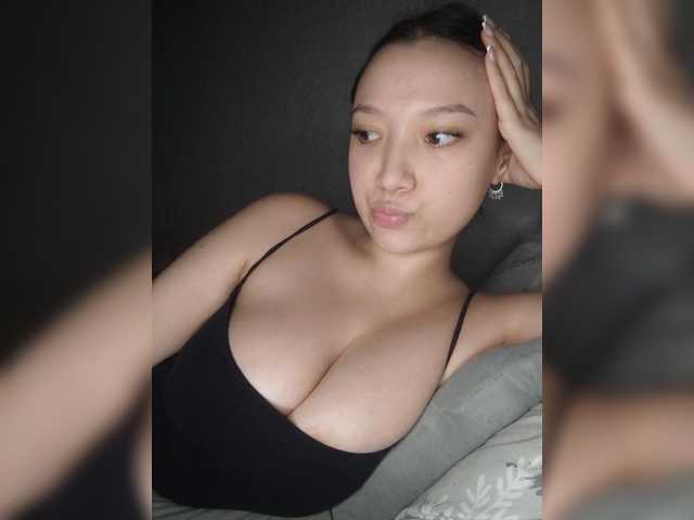 Arina979797 live cam on BongaCams