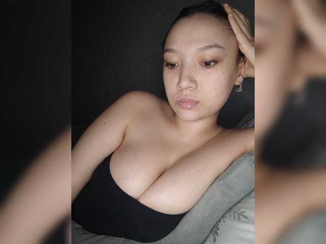 Arina979797 live cam on BongaCams
