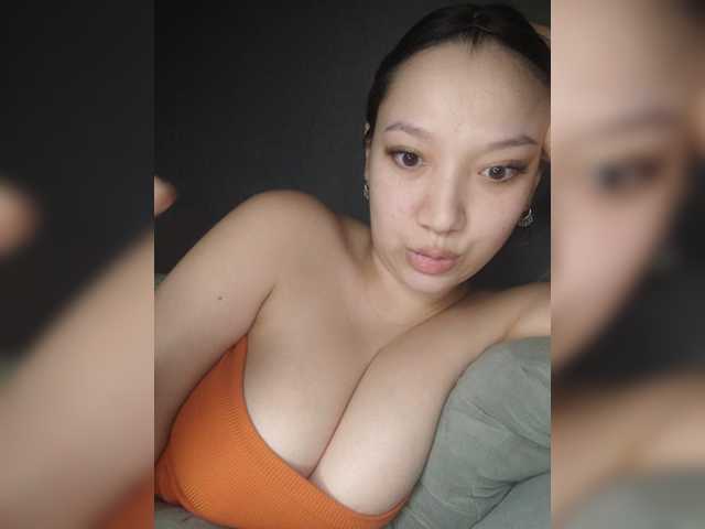 Arina979797 live cam on BongaCams