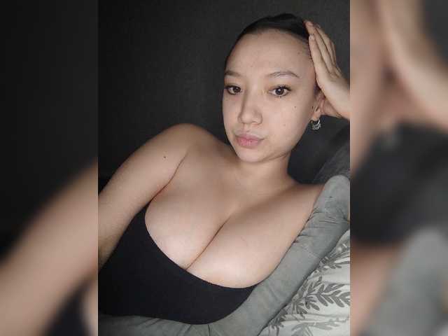 Arina979797 live cam on BongaCams