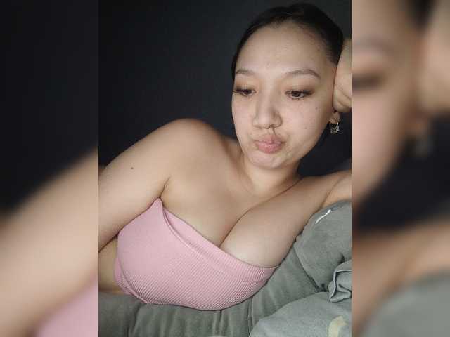 Arina979797 live cam on BongaCams