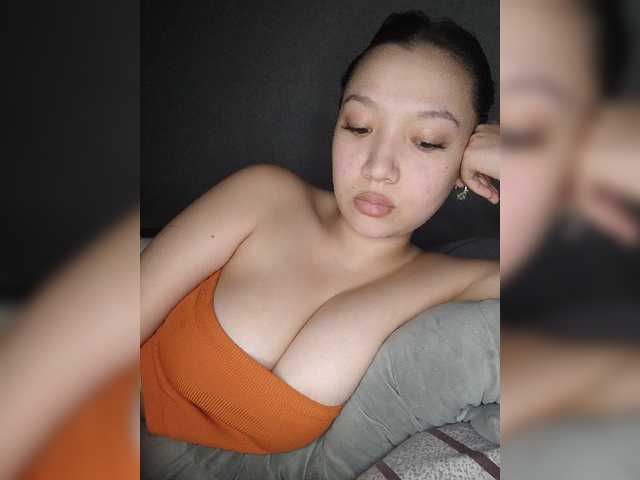Arina979797 live cam on BongaCams
