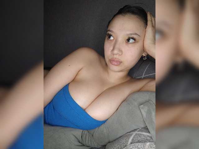 Arina979797 live cam on BongaCams