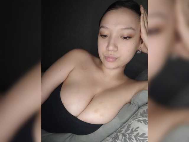 Arina979797 live cam on BongaCams